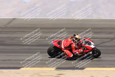 media/May-10-2025-Race Pace (Sat) [[db32fef2da]]/Vested/3-Bowl Set 1 (9am)/